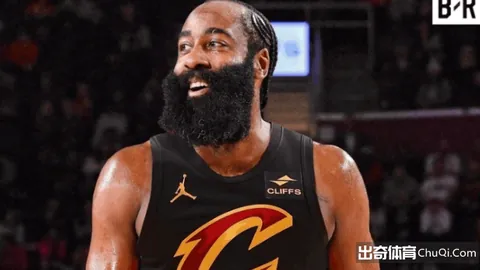 “巅峰之战瞬间沸腾！5分钟惊心动魄连传妙助，姜积弘惊天逆转，广州队欢庆之夜！”