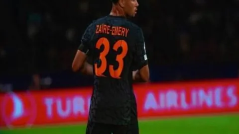 英格兰传奇批澳大利亚换人调整，引本国球迷嘘声连连